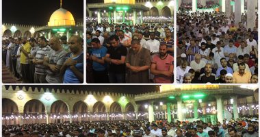 المسلمون يؤدون صلاة التراويح فى مسجد عمرو بن العاص 