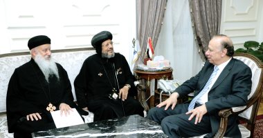 محافظ القاهرة يستقبل وفد كنسيا للتهنئة بحلول عيد الفطر المبارك