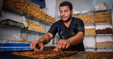 بالصور .. المخابز والأفران تستقبل العيد بالكحك والبتيفور