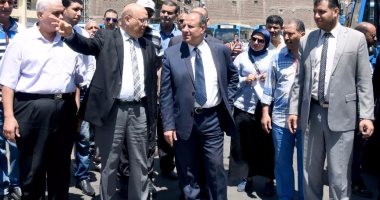 بالصور .. محافظ الاسكندرية  يتفقد أتوبيسات النقل العام بعد رفع كفاءتها