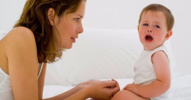 لو طفلك زنان ما تقلقيش..اعرفى فوائد البكاء