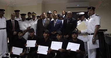 بالصور.. منح نوط الامتياز وتكريم 23 شرطيا بحفل إفطار مديرية أمن الإسماعيلية
