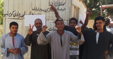 بالصور .. مزراعو المراشدة للرئيس بعد استلام منحة الألف فدان: تحيا مصر