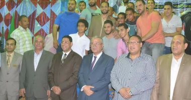 بالصور .. محافظ المنيا يشهد حفل ختام الأنشطة الرياضية للدورات الرمضانية