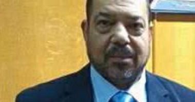 مدير مستشفى الإسماعيلية العام يكشف على المرضى فى أول أيام عيد الفطر 