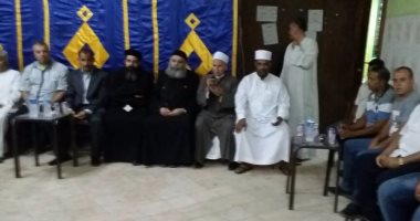 بالصور.. أقباط قرية بشتيل يهنئون المسلمين بعيد الفطر المبارك