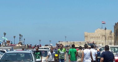 بالفيديو والصور.. إقبال كبير على قلعة قايتباى فى ثانى أيام عيد الفطر