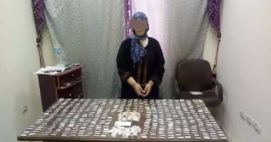 ضبط "منال العورة" وبحوزتها نصف كيلو هيروين قبل ترويجها فى زفتى