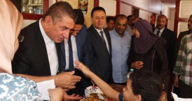 محافظ كفر الشيخ: زيارة دار المسنين ومؤسسات الأيتام تعزيزاً لأواصر التراحم