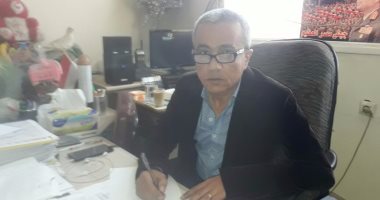 وكيل صحة قنا يعلن تطعيم 54 مواطنا بلقاح كورونا ويؤكد استمرار توافد كبار السن