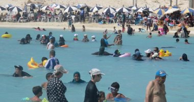 بالصور.. مطروح والساحل الشمالى قبلة الهاربين من الحر