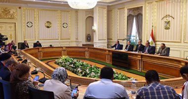 بالصور.. رئيس الوزراء: تكليف المحافظين بمتابعة المواقف للسيطرة على استغلال السائقين