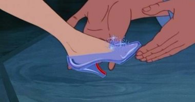 لو انت من عشاق ديزنى تعرف تخمن اسم الأميرة من حذائها؟