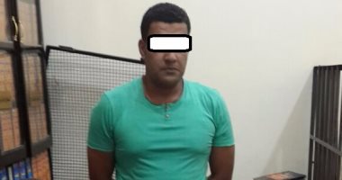 القبض على طالب لاتهامه بانتحال صفة ضابط شرطة بمنطقة المعادى