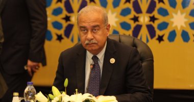 رئيس الوزراء يتابع أعمال الصيانة الدورية الخاصة بالسد العالى
