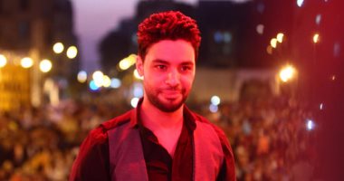 بالفيديو والصور..أحمد جمال يحيى احتفالية 30 يونيو.. والآلاف يرفعون صور الرئيس السيسي
