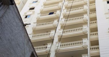 قارئ بالإسكندرية يشكو من وجود عقار مخالف 20 دورا فى شارع عرضة أربعة أمتار