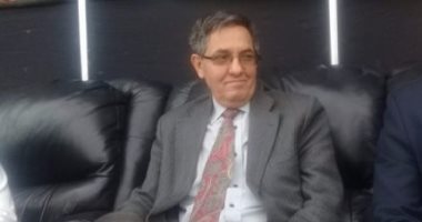 سفير الجزائر بزيمبابوي يشجع الزمالك أمام كابس يونايتد