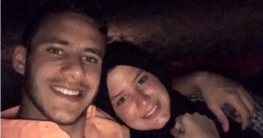 بالصور.. رمضان صبحى وحبيبة إكرامى فى شهر العسل