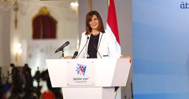 بالصور.. وزيرة الهجرة: المرأة بالخارج أول من يقف على باب القنصلية بعلم مصر