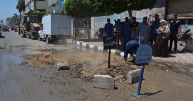 إصلاح كسر بماسورة مياه رئيسية فى المنصورة