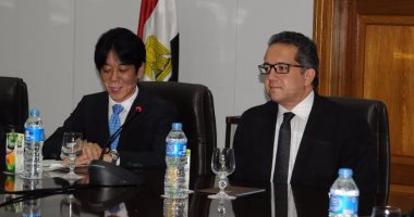 وزير الآثار يطالب اليابان بمساندة مشيرة خطاب فى انتخابات اليونسكو