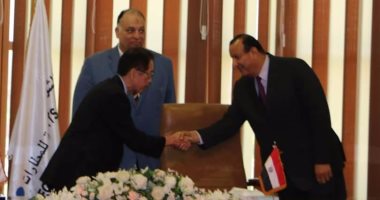 بالصور.. توقيع عقد مع شركة يابانية لإنشاء مبنى ركاب جديد بمطار برج العرب