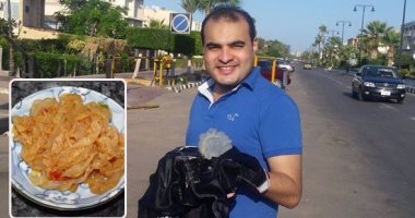 بالصور.. "إحنا اللى طبخنا القنديل".. الإسكندرانية يبتكرون وصفات جديدة لتناوله بعد انتشاره على الشواطئ.. وخبير تغذية: يحوى نسبة كبيرة من أوميجا 3 ويقوى المناعة ويزيد ذكاء الأطفال.. وداعية سلفى: أكله حلال