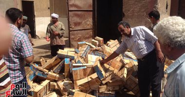 "الداخلية" تضبط أطنان مواد غذائية فاسدة قبل طرحها بالأسواق