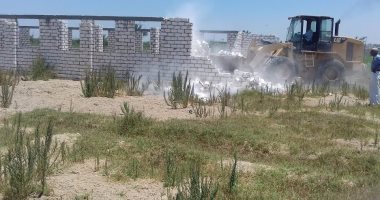 إزالة 32 حالة من التعديات على مساحة 6443 مترا بمنطقة سوق السبت بأبو خليفة فى الإسماعيلية