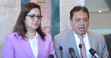 بالصور.. الحكومة تستعرض برنامج لميكنة الخدمات بمكاتب وزارة الصحة 