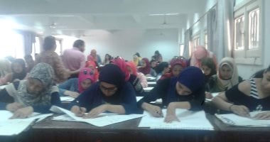 طلاب القدرات بـ"الفنون الجميلة" جامعة حلوان يحتجون على النتائج بحرم الكلية