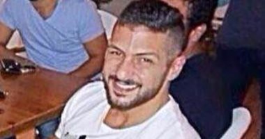 والد عمرو سمير يطالب الإعلام بعدم التجمهر لدى وصول الجثمان      