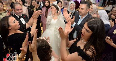 بالصور... هيثم شاكر و الليثى و ألا كوشنير يشعلون زفاف "مجاهد و أسماء"