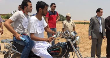 بالفيديو والصور.. قتلة عامل القصاصين يمثلون الجريمة أمام النيابة بالإسماعيلية