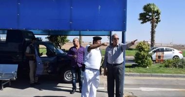 محافظ البحر الأحمر يتفقد الحالة الأمنية وإجراءات السفر بمطار الغردقة الدولى