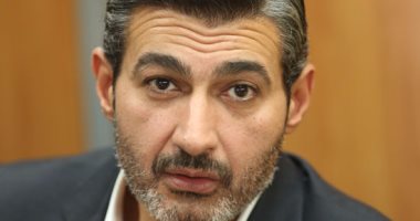 بعد عدة تكريمات لـ"ظل الرئيس".. ياسر جلال يستجم فى الساحل