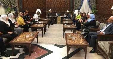 سيدات "مصر تستطيع" يطالبن شيخ الأزهر بإنشاء مراكز إسلامية بدول الخارج