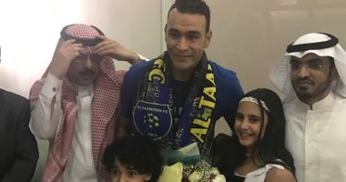 عصام الحضرى يوجه رسالة للشيخ "تركى" بعد الظهور الأول مع التعاون