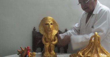بالصور.. قصة "أحمد طايع" عبقرى النحت على الصابون ببورسعيد