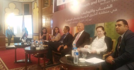 مؤتمر التوظيف يوصى بحث الشباب على العمل فى القطاع الخاص