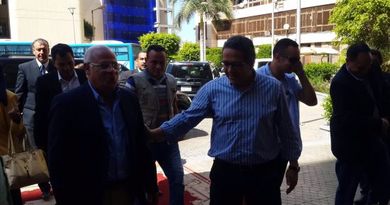 بالصور.. محافظ بورسعيد يستقبل وزير الآثار لبدء جولة تفقدية