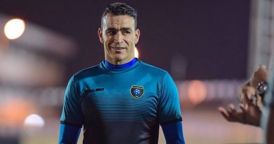 عصام الحضرى "أساسي" مع التعاون السعودى لأول مرة
