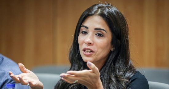 أسماء مصطفى: برنامج فى بيتها غير لى الكثير من مفاهيم الراديو
