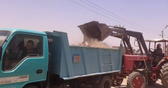بالصور .. محافظ سوهاج يكلف رؤساء الوحدات المحلية بتكثيف حملات النظافة و التجميل