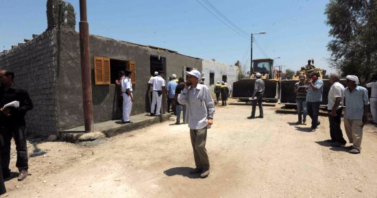 بالفيديو.. محافظ الأقصر يطالب بمراعة الحالات الإنسانية خلال حملات إزالة التعديات على الأراضى