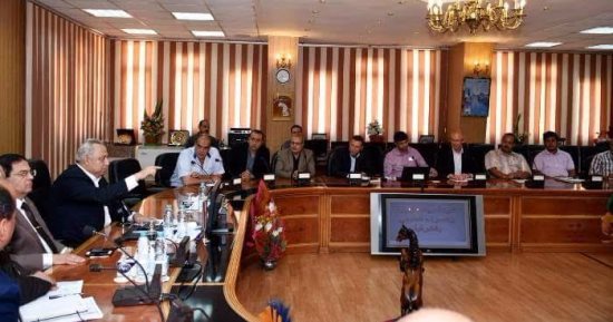 محافظ الشرقية يشدد على سرعة الإنتهاء من تنفيذ مشروعات مياه الشرب  