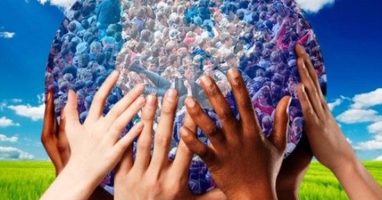 بمناسبة اليوم العالمى للسكان.. تنظيم النسل يتيح تغذية سليمة للطفل الأول وحماية الثانى.. الرضاعة الطبيعية تنمى ذكاءه.. تجنب الوجبات السريعة يحميه من التقزم.. انتهزى الـ6 سنوات الأولى لضمان حياة طبيعية لطفلك