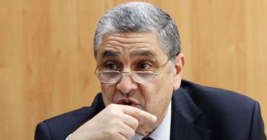 تعرف على خطة "الكهرباء" للقضاء نهائيًا على مشاكل الانقطاعات خلال عامين