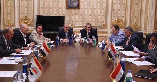 بالصور.. ائتلاف دعم مصر يبحث مع وزير القوى العاملة صرف علاوة العاملين بالقطاع الخاص